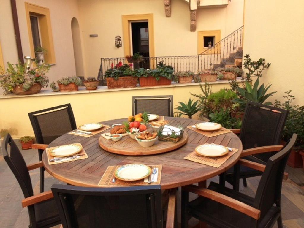 B&B Case A San Matteo Marsala Exterior photo